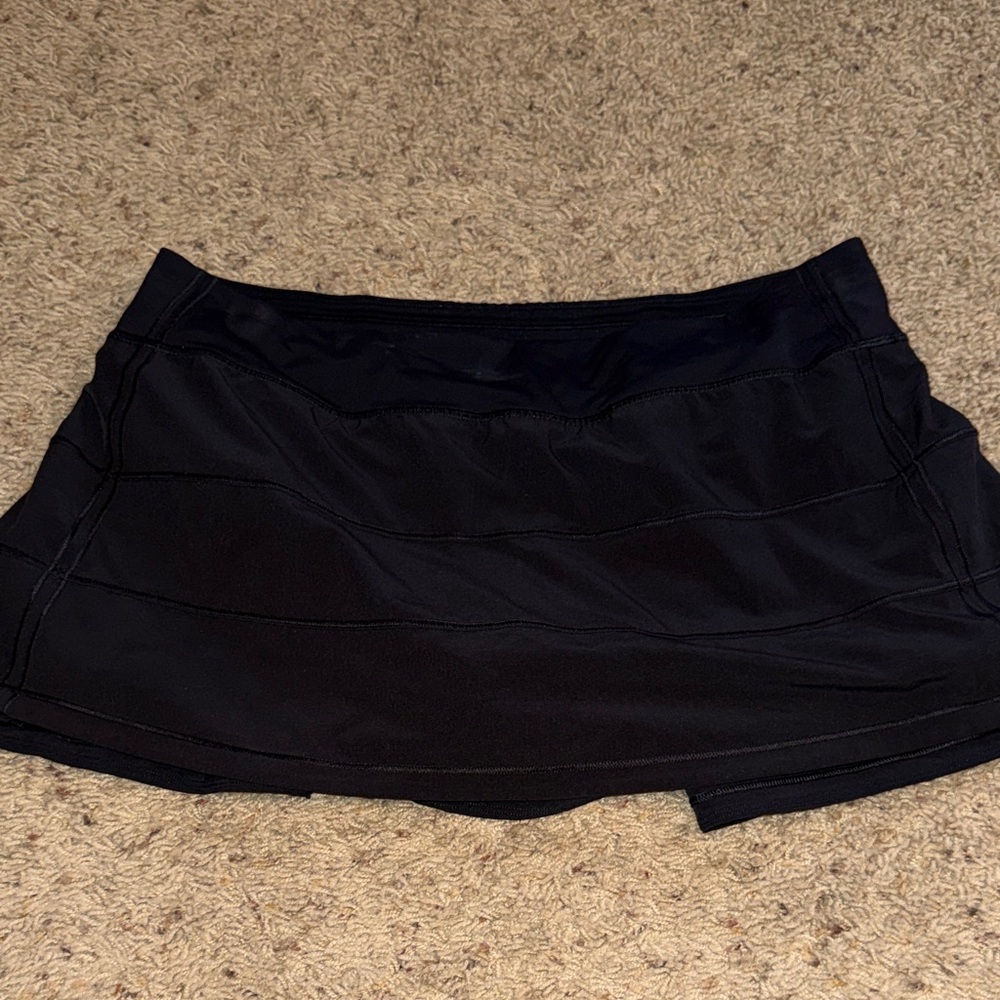 Lululemon pace rival black skort